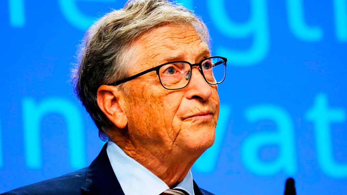 Adieu les téléphones portables  Bill Gates dévoile qui sera son remplaçant et cela ressemble à un « Black Mirror » (il s’exprime à son tour)